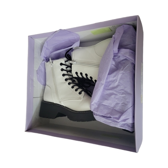 madden girl Women's Carra Platform Combat Boots•5 - Picture 10 of 12